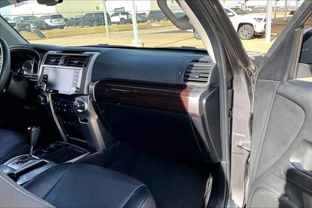 Certified Used 2022 MAGNETIC GRAY MET. Toyota  image 17