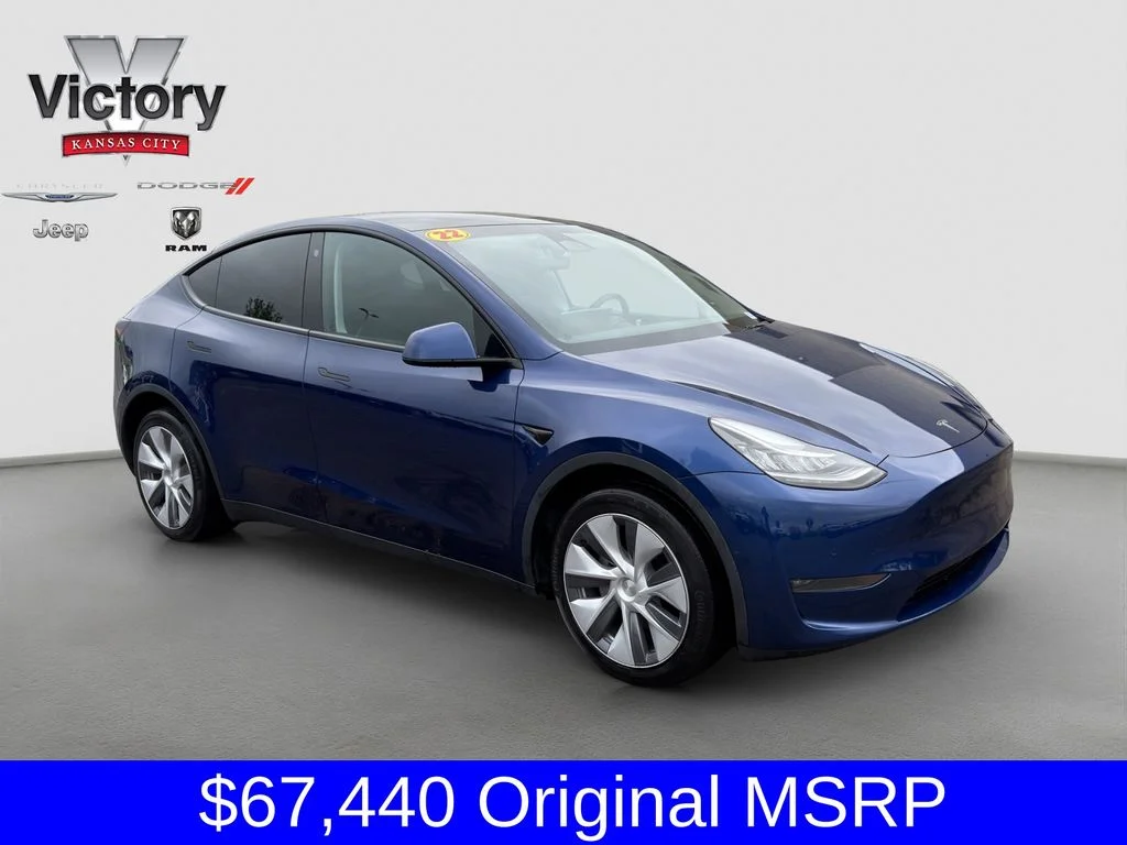 2022 Tesla Model Y Long Range Dual Motor All-Wheel Drive's photo