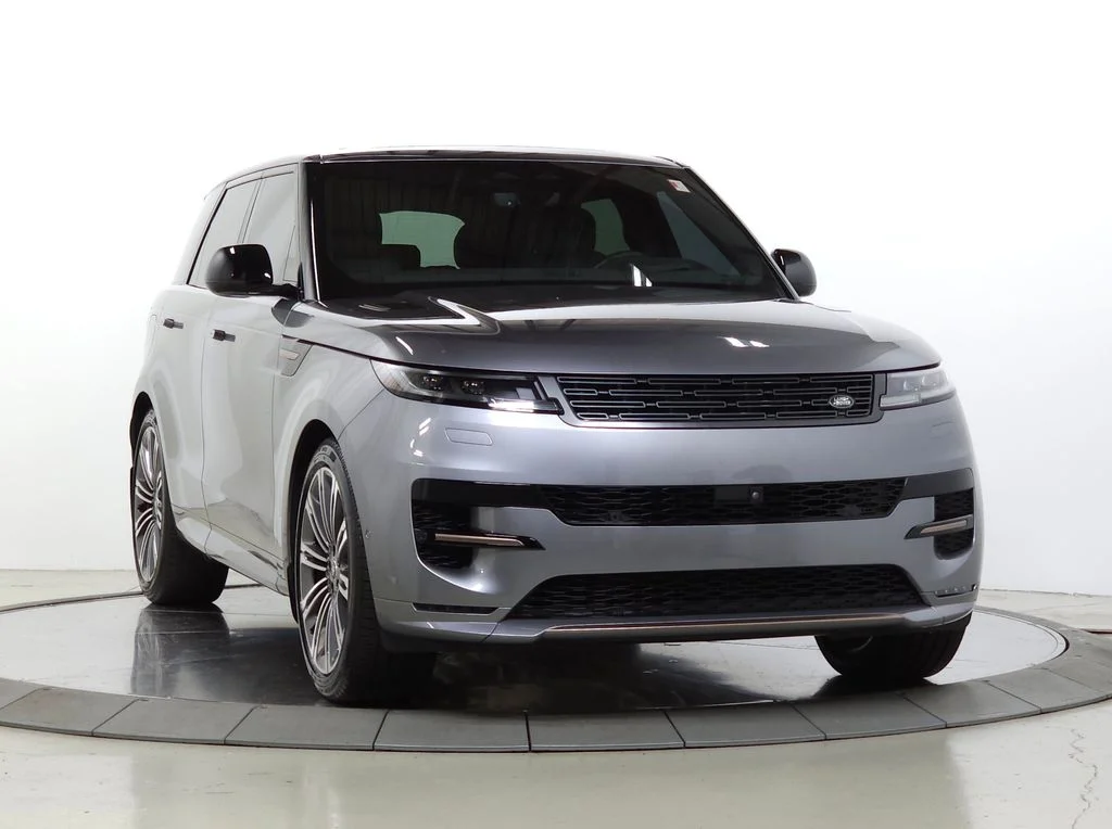 Certified Used 2025 Gray Land Rover Dynamic SE image 10