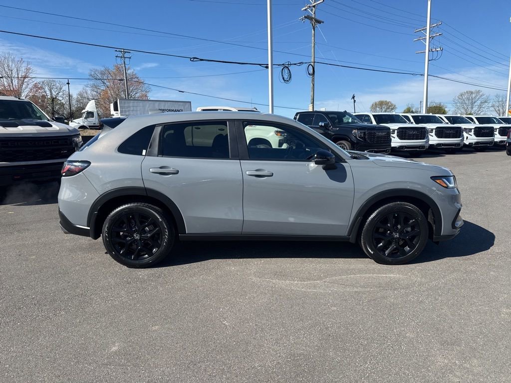 View vehicle photo 6