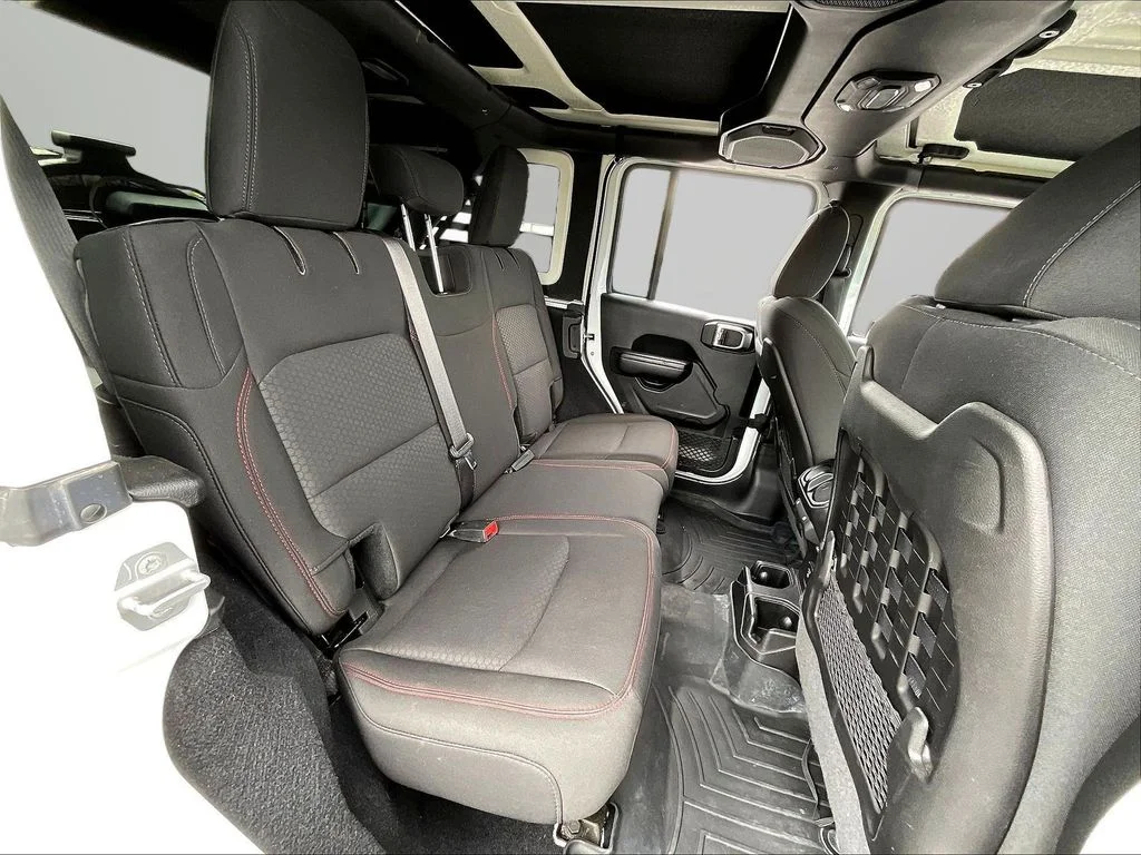 Certified Used 2019 White Jeep Unlimited Rubicon image 25