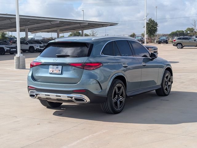 Used 2025 Green Mercedes-Benz GLC 350e image 5