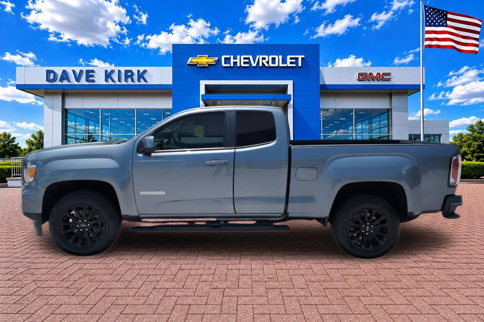 Used 2022 Satin Steel Metallic GMC Elevation image 6