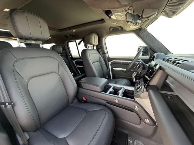 Certified Used 2026 White Land Rover V8 image 16