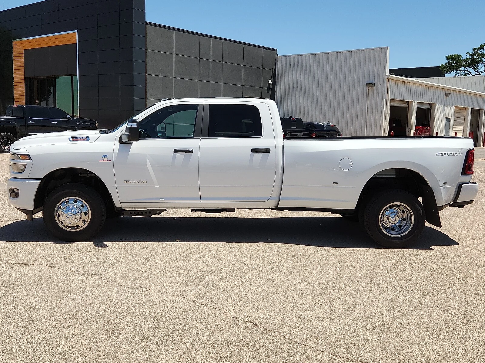 New 2026 Bright White Clear-Coat  Paint Ram LONE STAR CREW CAB 4X4 8