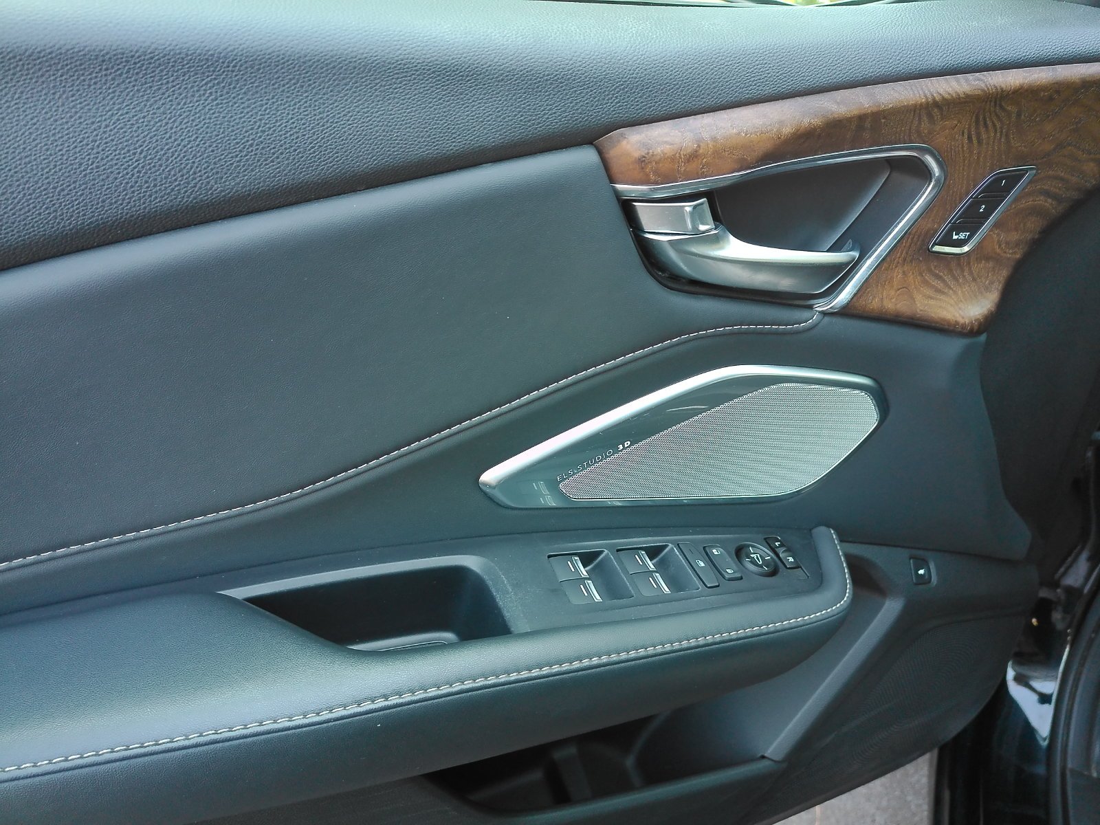 Used 2021 Black Acura PMC Edition image 24