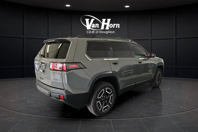 New 2026 Sting-Gray Clear-Coat Exterior Paint Jeep Limited image 3