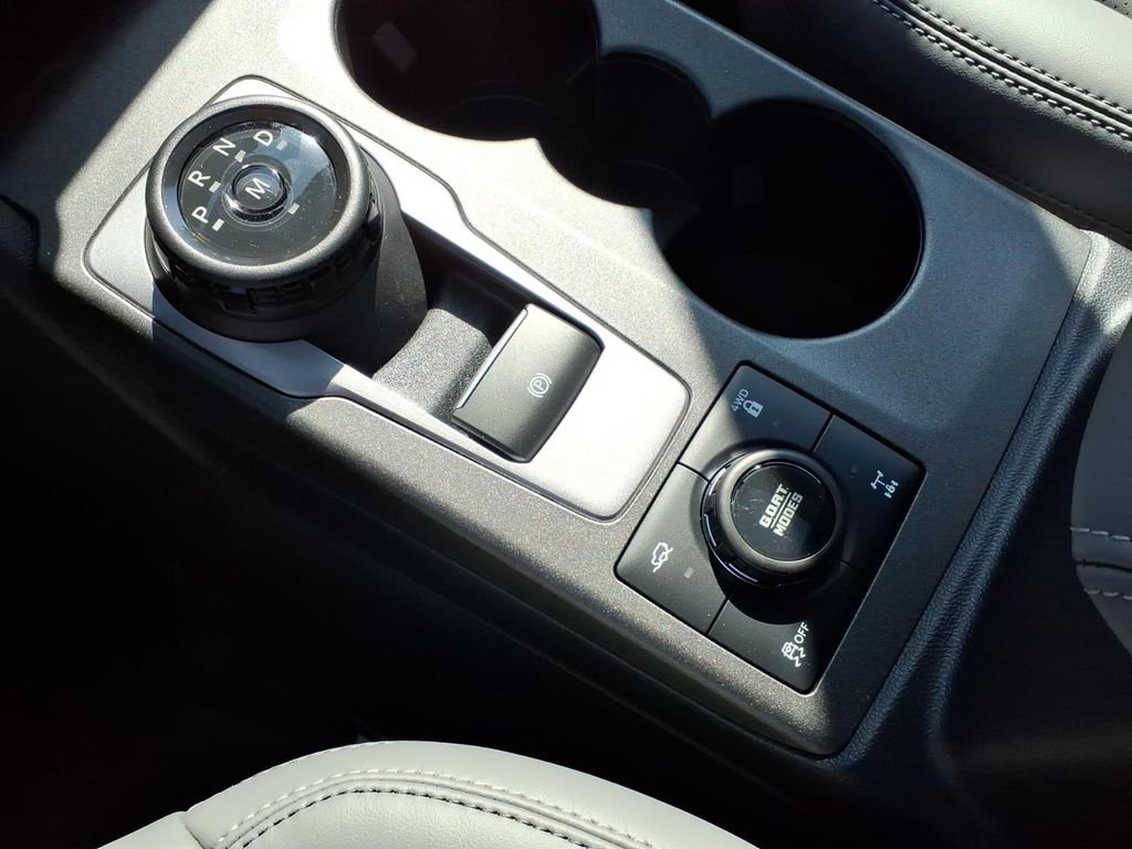 New 2026 Carbonized Gray Metallic Ford Badlands® image 21
