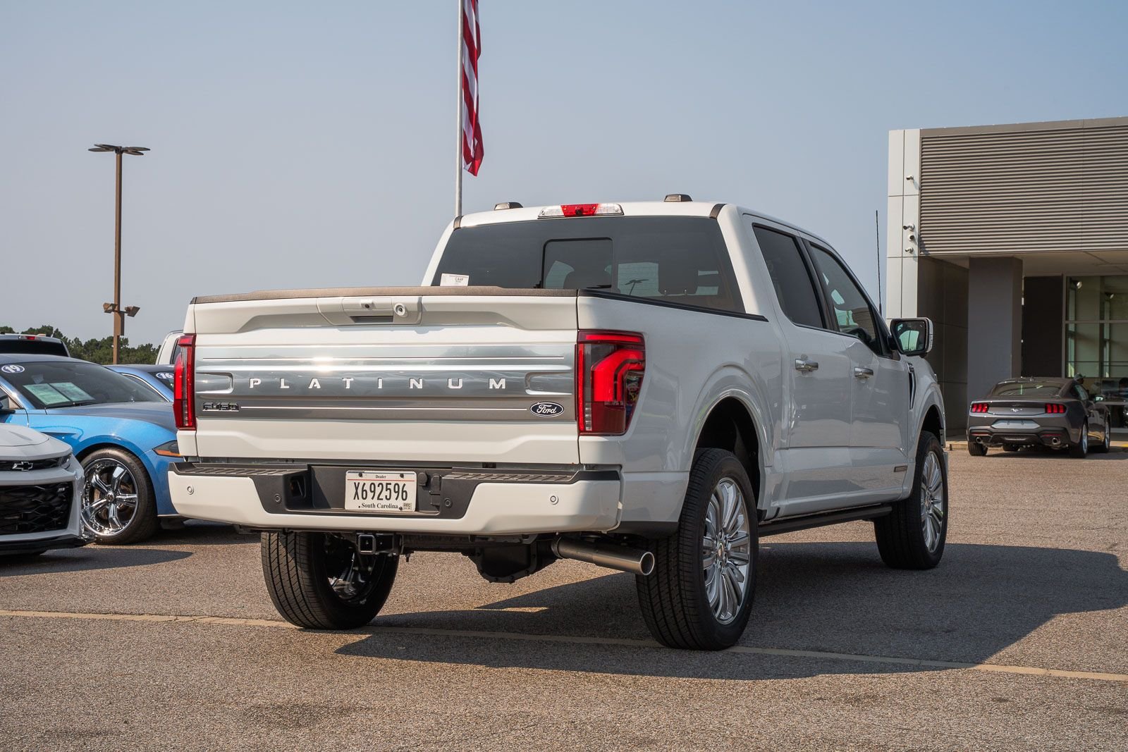 New 2026 Star White Metallic Tri-Coat Ford Platinum® image 8