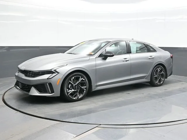 Used 2025 Gray Kia GT-Line image 5