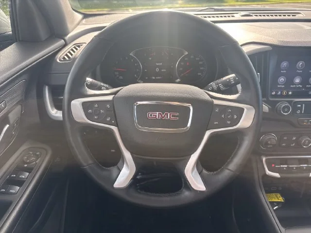 Used 2024 Sterling Metallic GMC SLT image 17