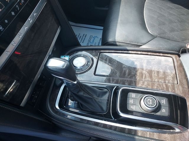 Used 2023 Silver Nissan Platinum image 28