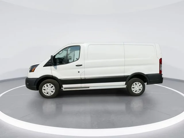 Used 2024 White Ford  image 4