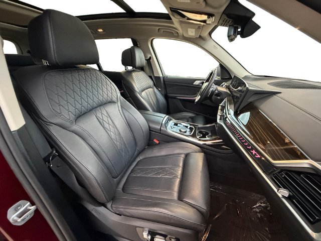 Used 2026 Red BMW xDrive40i image 16