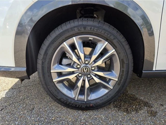 New 2026 Platinum White Pearl Acura Base image 12