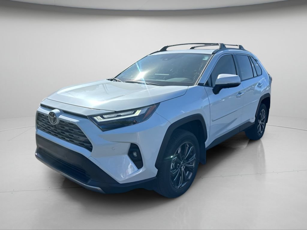 Used 2025 Wind Chill Pearl Toyota Limited image 16