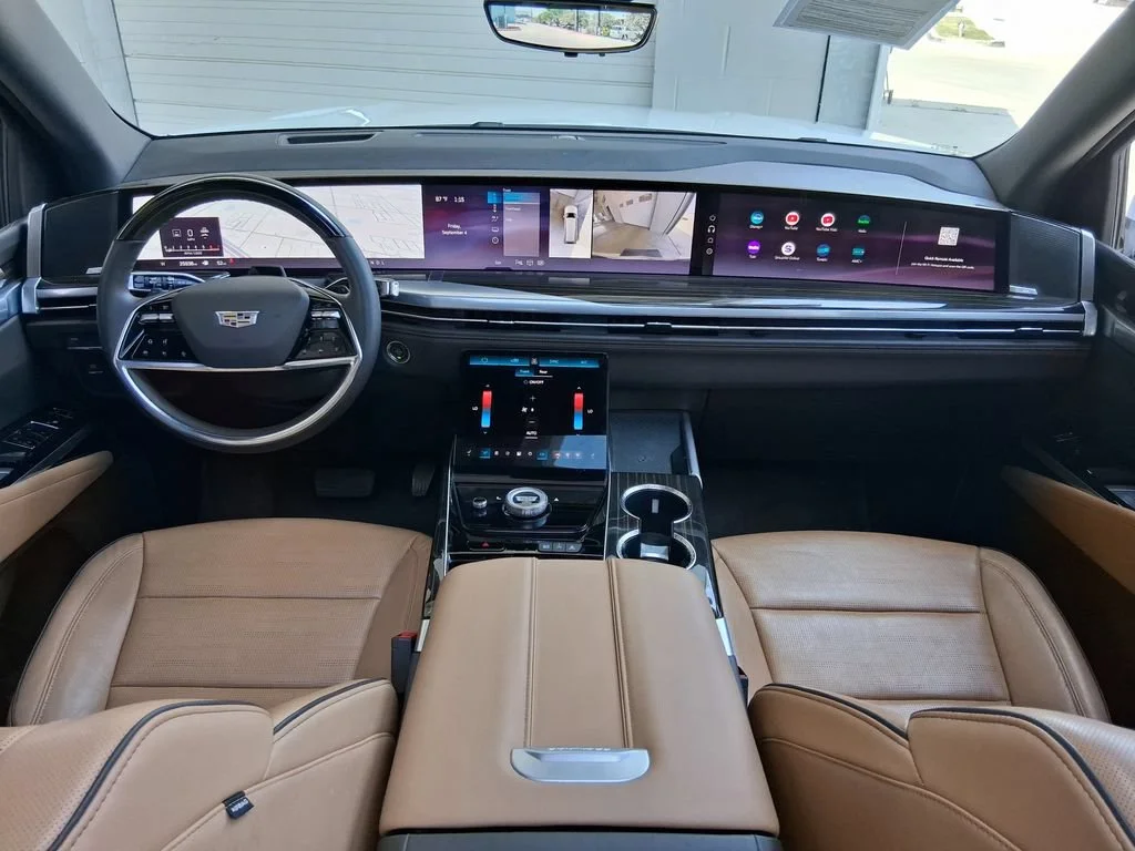 Used 2025 Crystal White Tricoat Cadillac Premium Luxury image 10