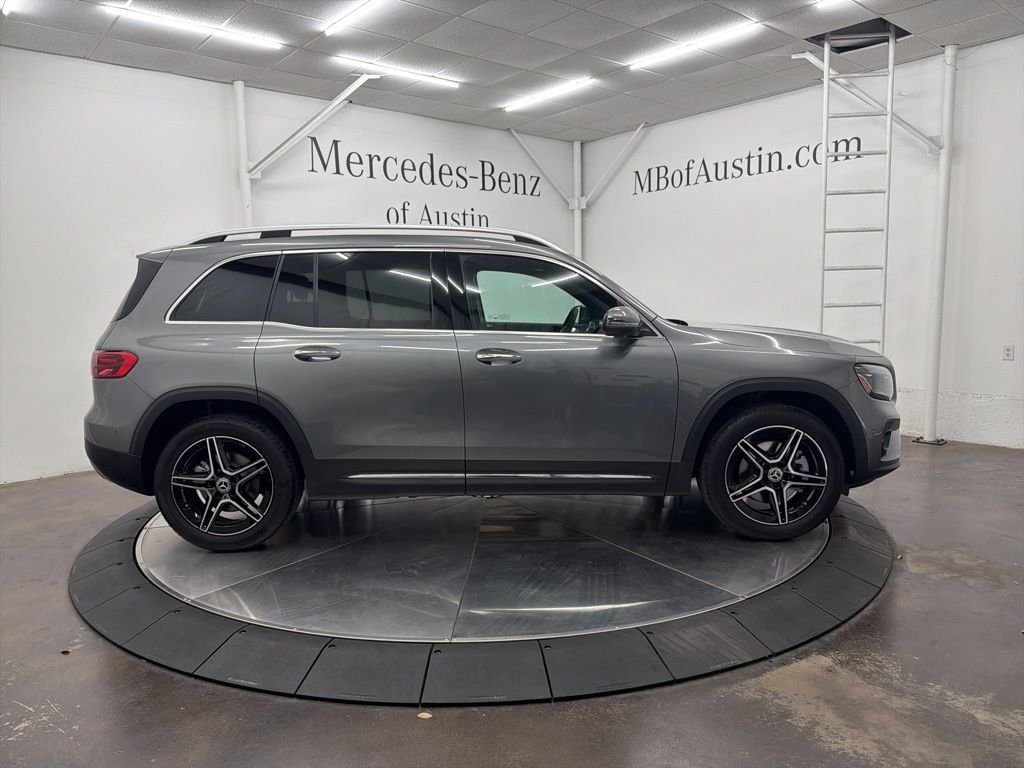 Used 2026  Mercedes-Benz GLB 250 image 8