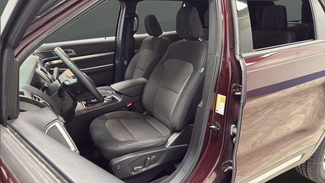 Used 2018 Burgundy Velvet Metallic Tinted Clearcoat Ford XLT image 9