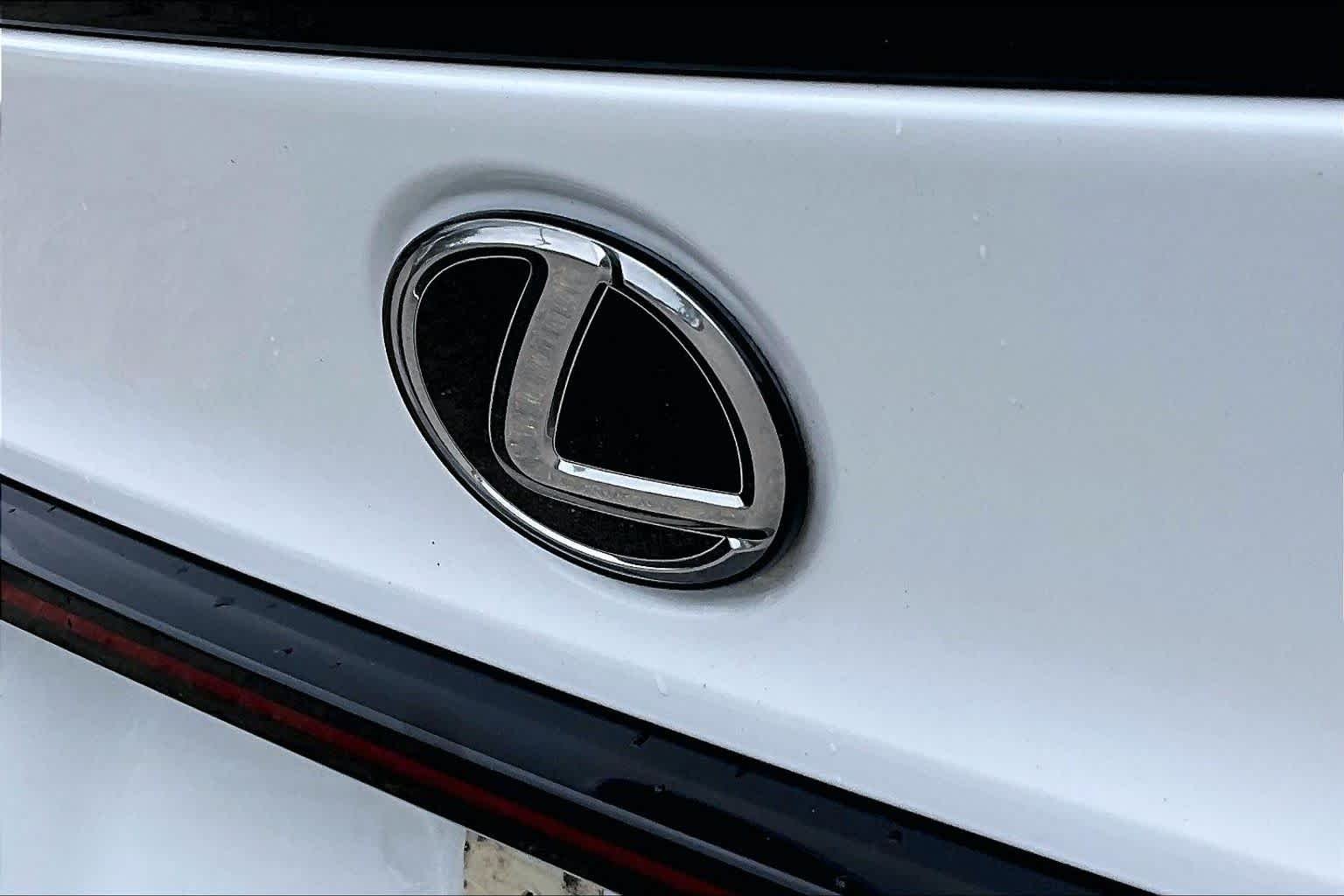 Certified Used 2023 ULTRA WHITE Lexus F SPORT image 31