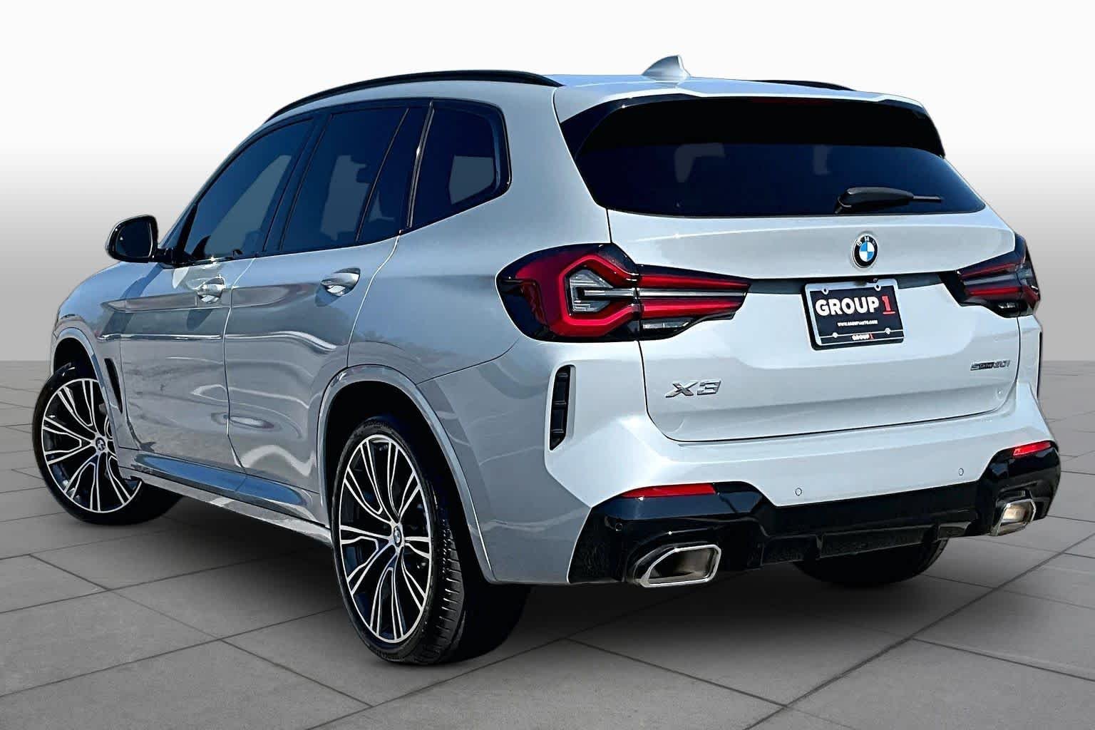 Used 2022 Brooklyn Grey Metallic BMW sDrive30i image 12