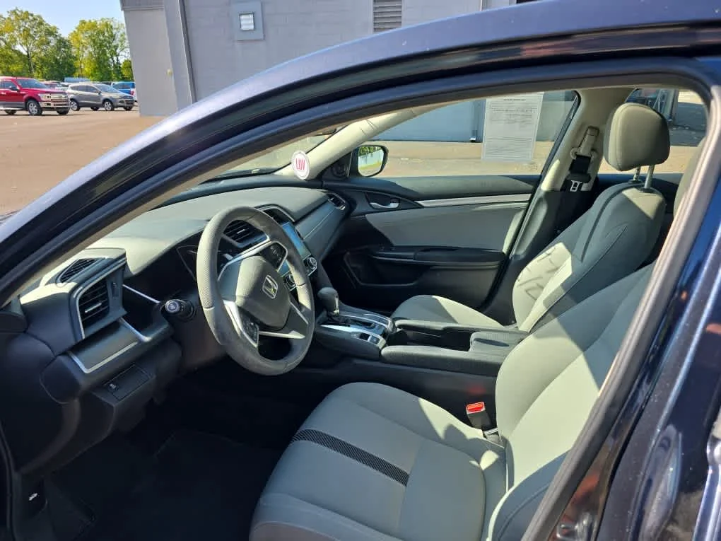 Used 2017 Modern Steel Metallic Honda EX image 11