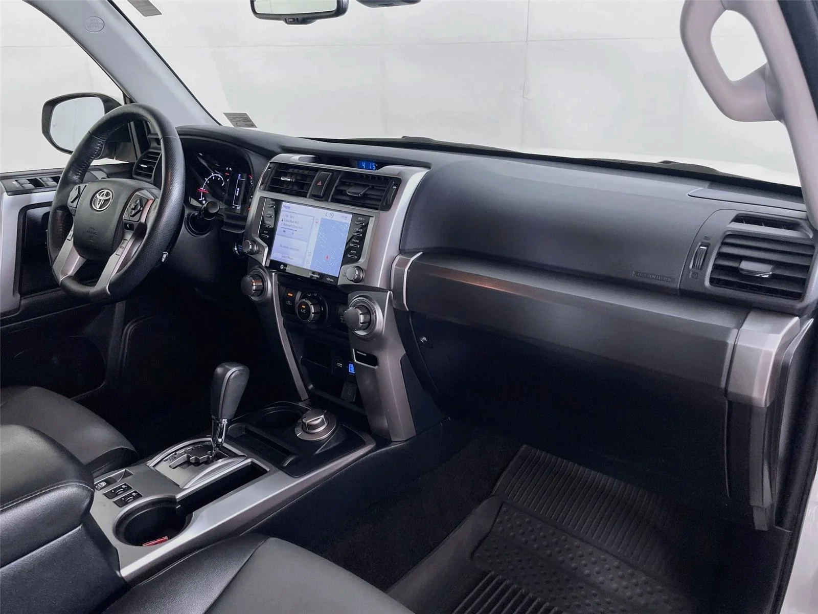 Used 2023 Ice Cap Toyota SR5 Premium image 32