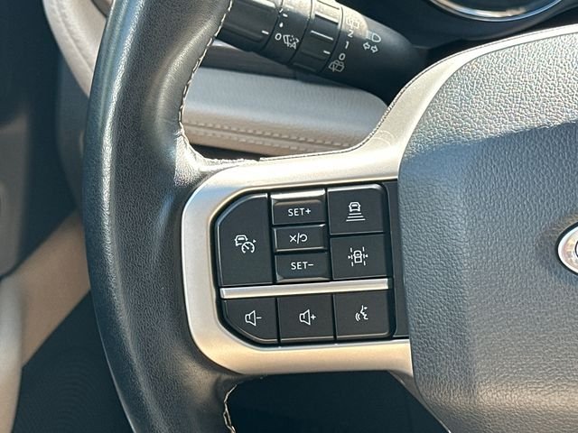 Used 2024 Silver Ford Limited image 25