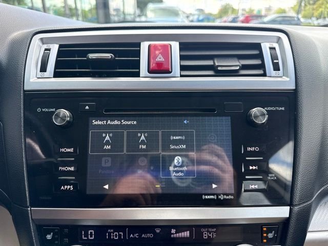 Used 2017 White Subaru 2.5i image 18