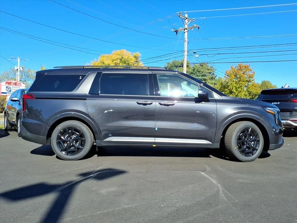 New 2026 Gray Kia SX Prestige image 3