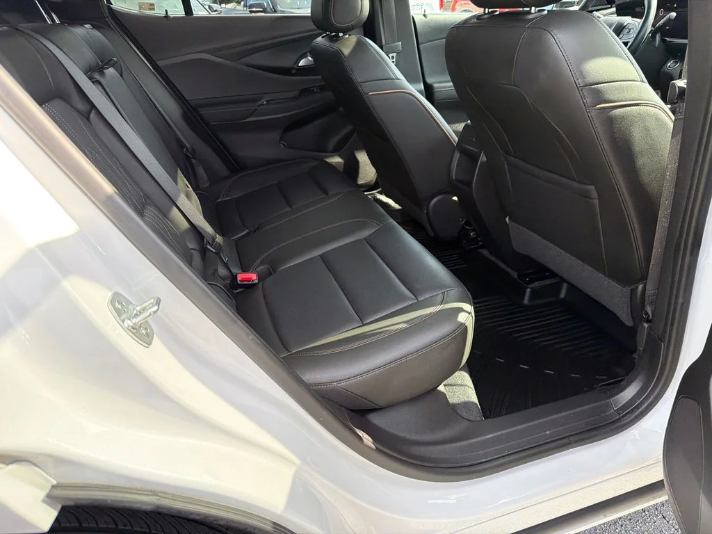 Used 2025 White Buick Avenir image 15