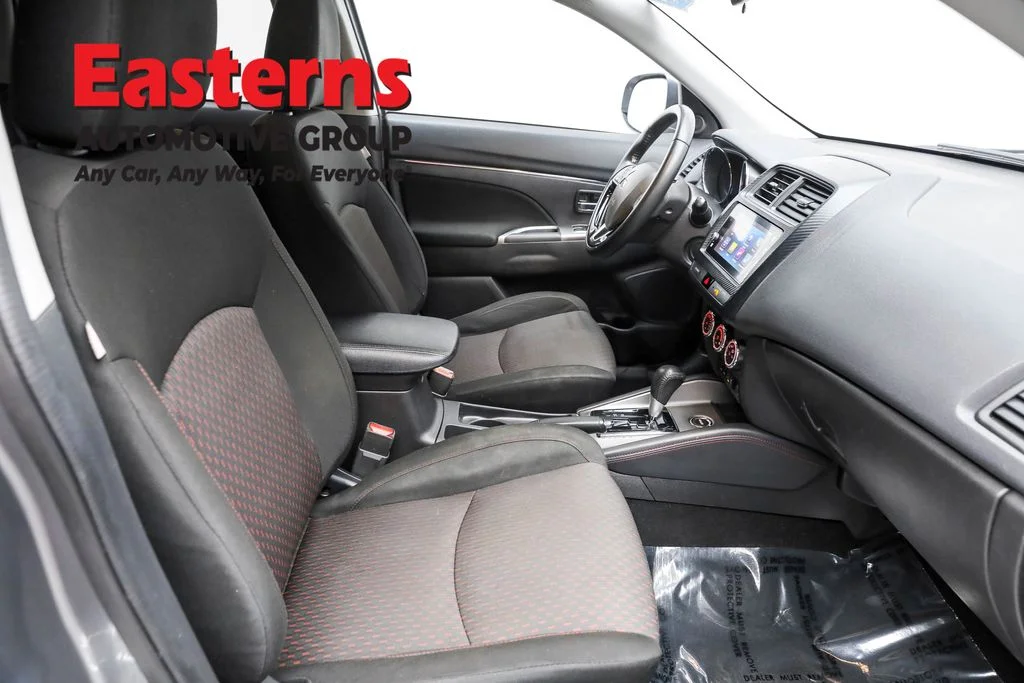 Used 2021 Blue Ford SE image 50