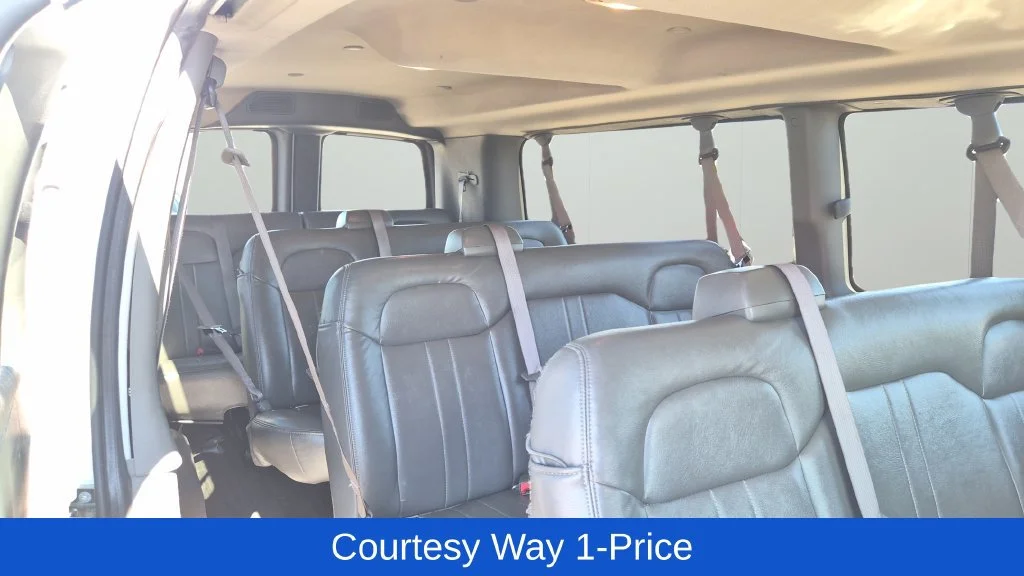 Used 2022 Summit White GMC LS image 9