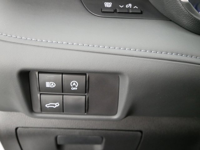Used 2023 Wind Chill Pearl Toyota XLE image 28