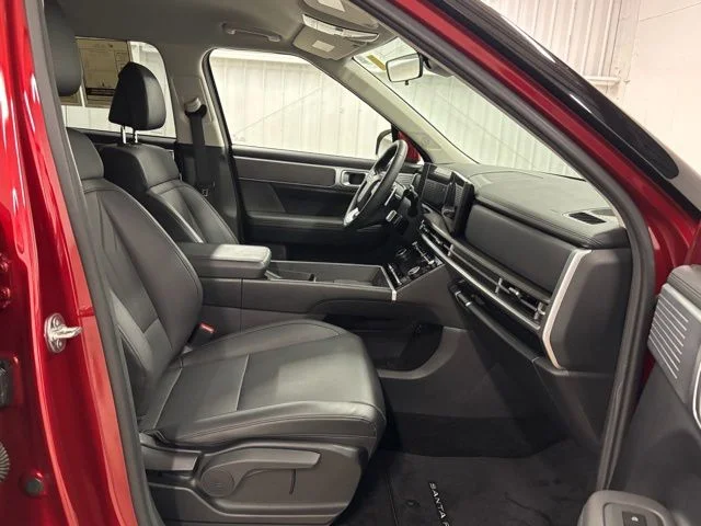 Used 2025 Red Hyundai SEL image 21