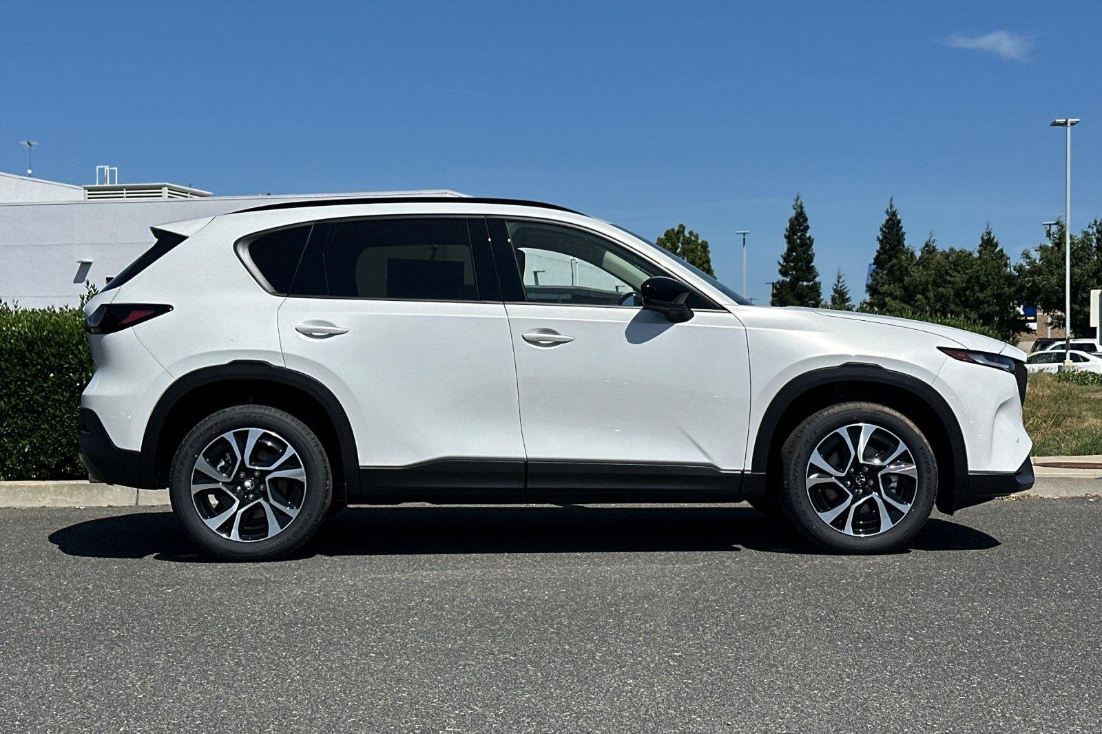 New 2026 Rhodium White Metallic Mazda 2.5 S Preferred image 2