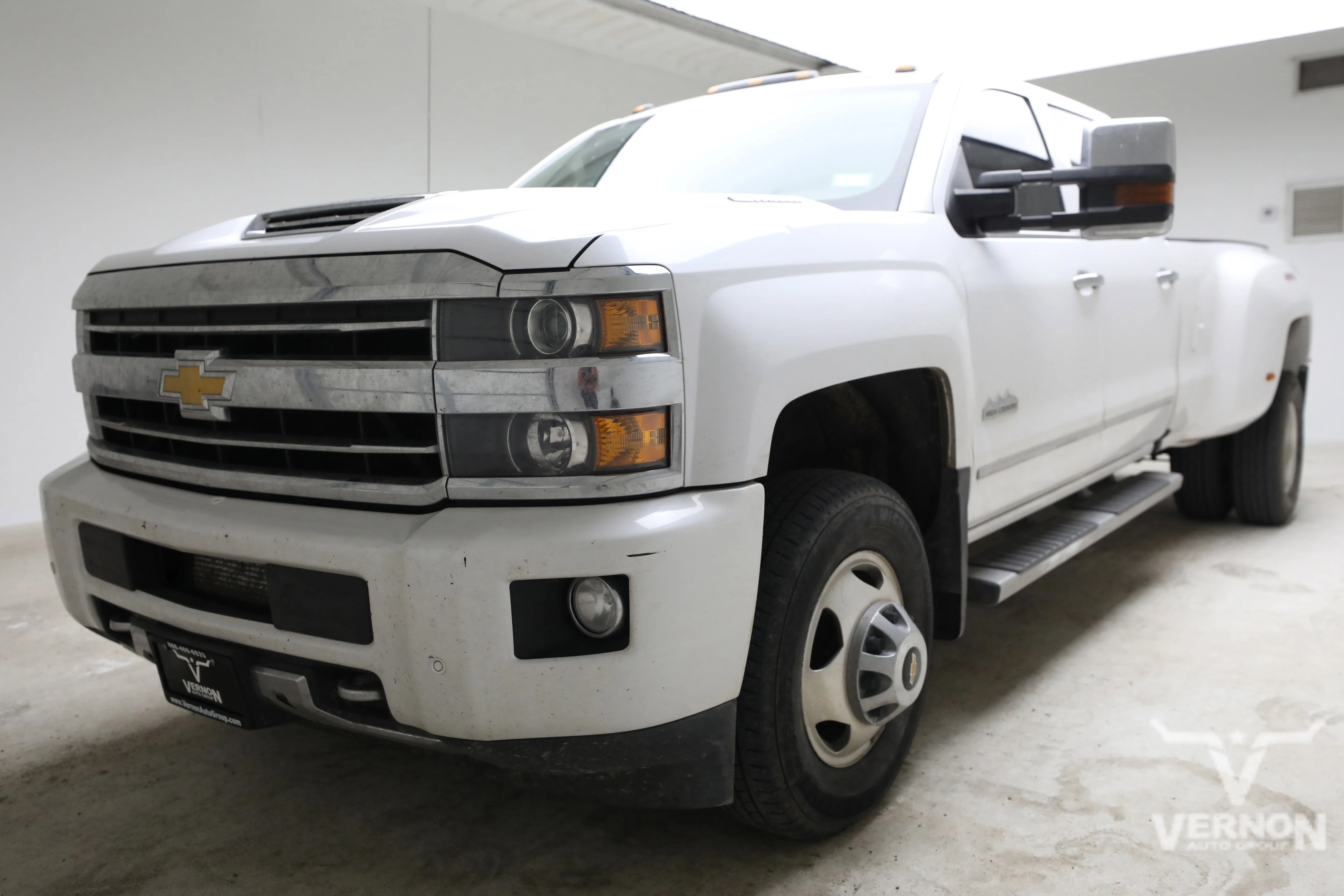 Pre-Owned 2019 Chevrolet Silverado 3500HD DRW High Country Crew Cab 4x4