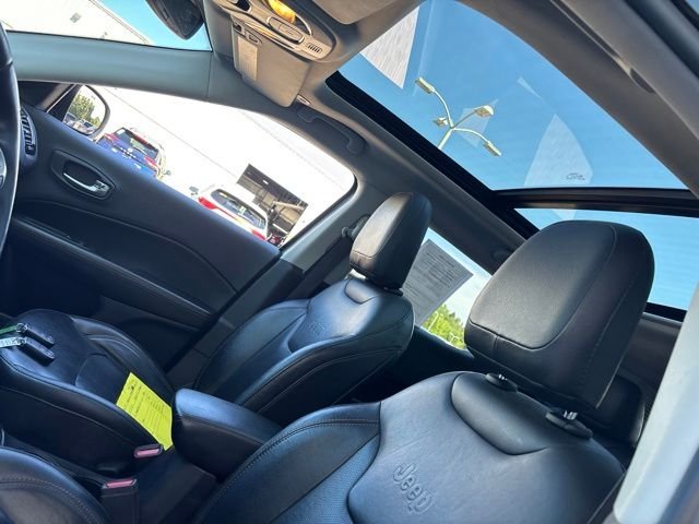 Used 2018 Silver Jeep Limited image 16