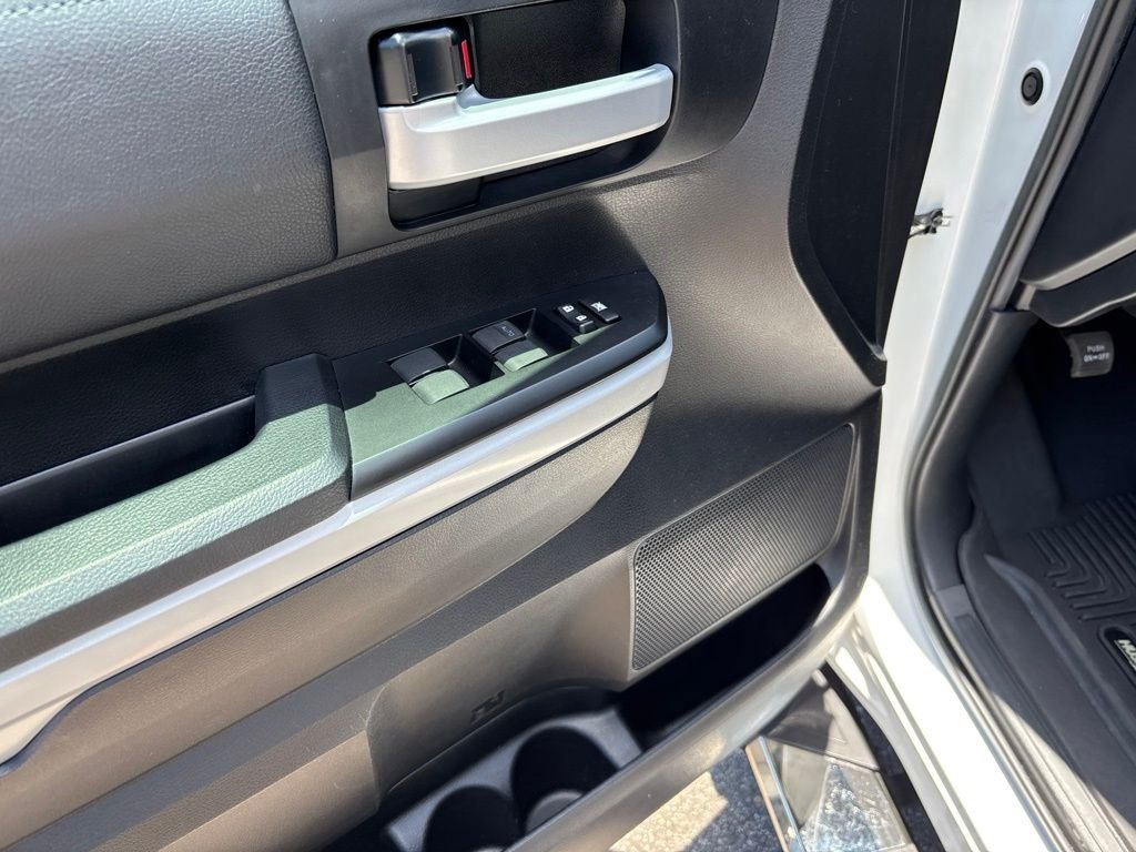 Used 2021 White Toyota SR5 image 11
