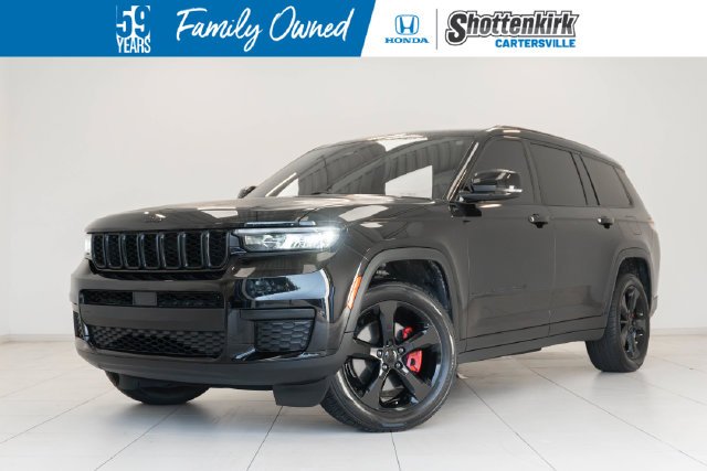 Used 2021 Black Jeep Altitude image 1
