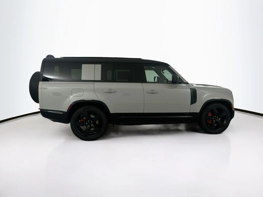 New 2026 Borasco Grey Land Rover X image 4