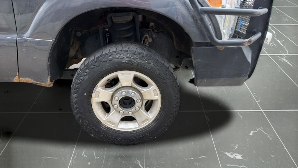 Used 2016 Gray Ford XLT image 16
