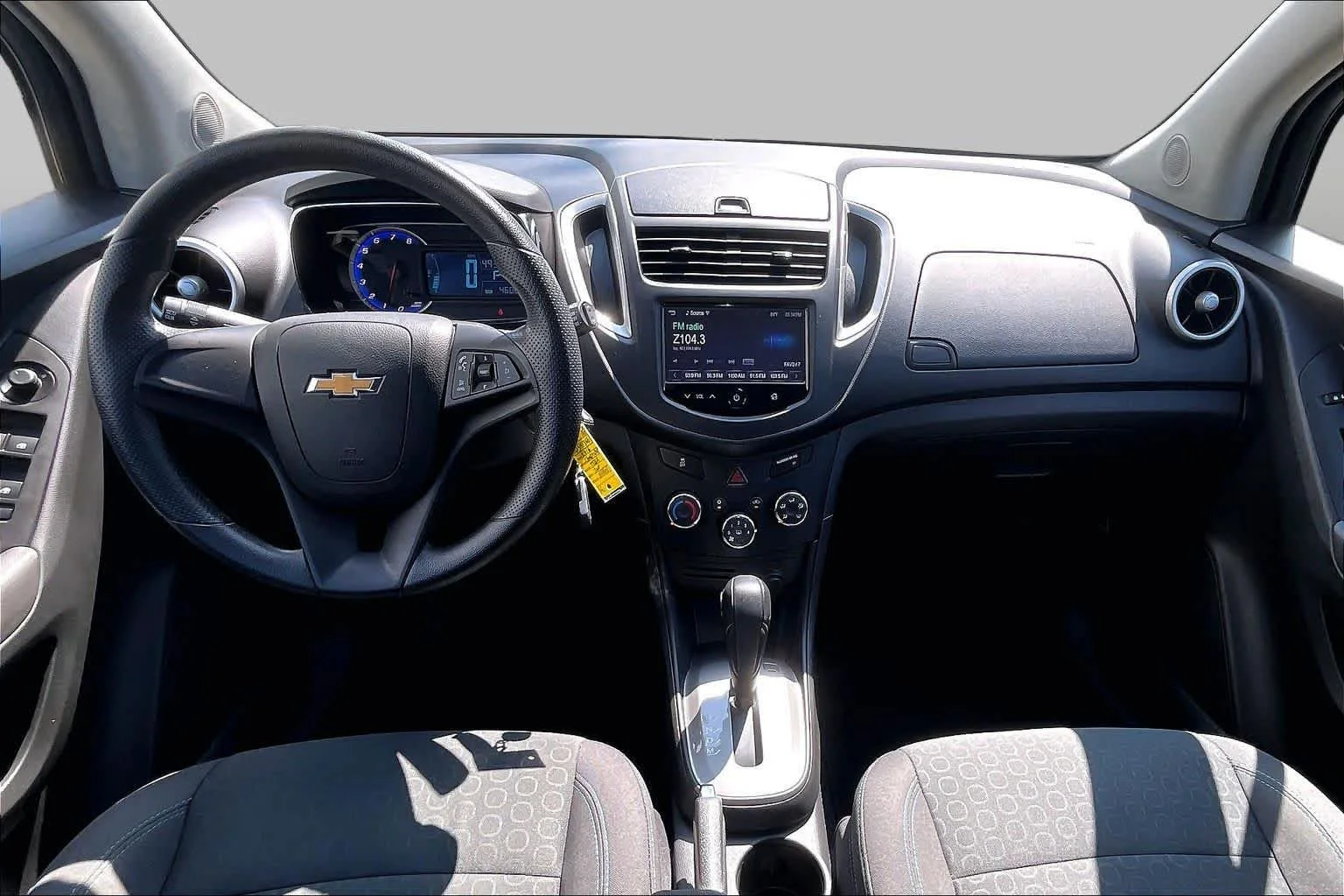 Used 2016 Silver Ice Metallic Chevrolet LS image 13