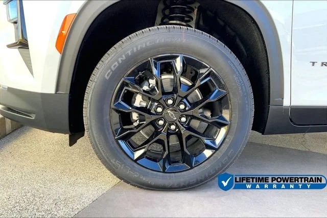 2026 Chevrolet Traverse LT - Photo 13