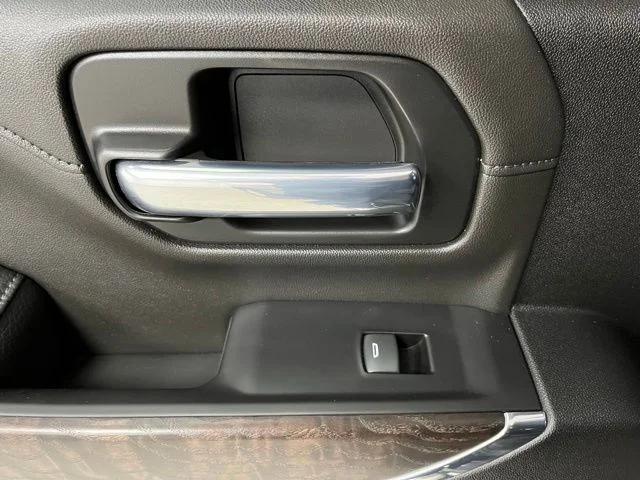Used 2022 Black GMC Denali image 44