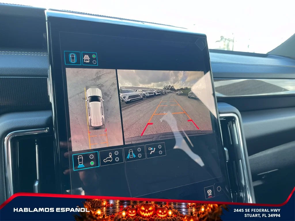 New 2027 Onyx Black GMC Elevation image 29