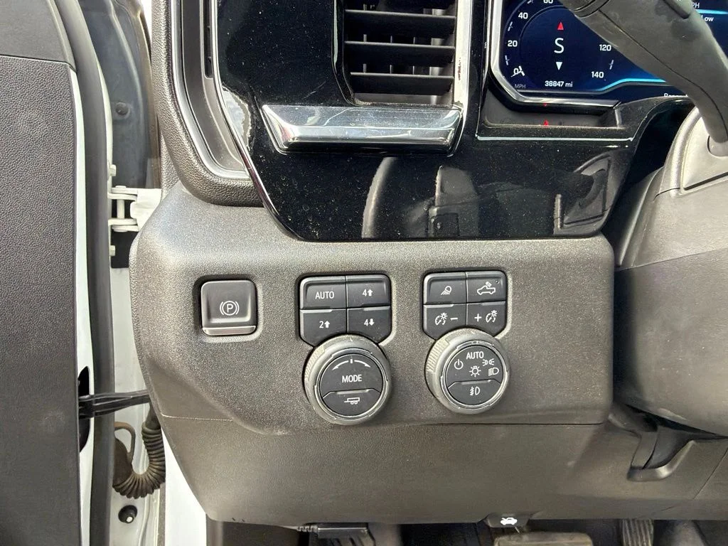 Used 2023 White Chevrolet RST image 19