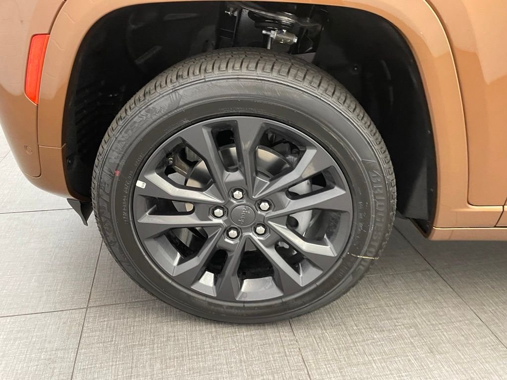 New 2026 Copper Shino Metallic Clearcoat Jeep Limited Reserve image 8