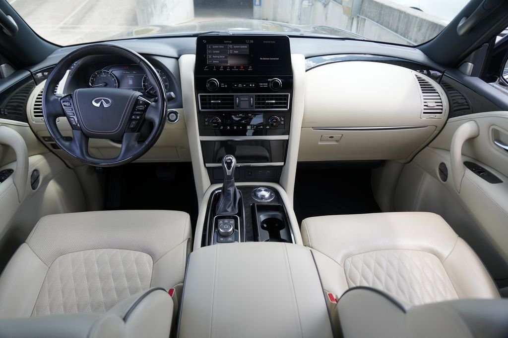 Used 2024 Black INFINITI Sensory image 24