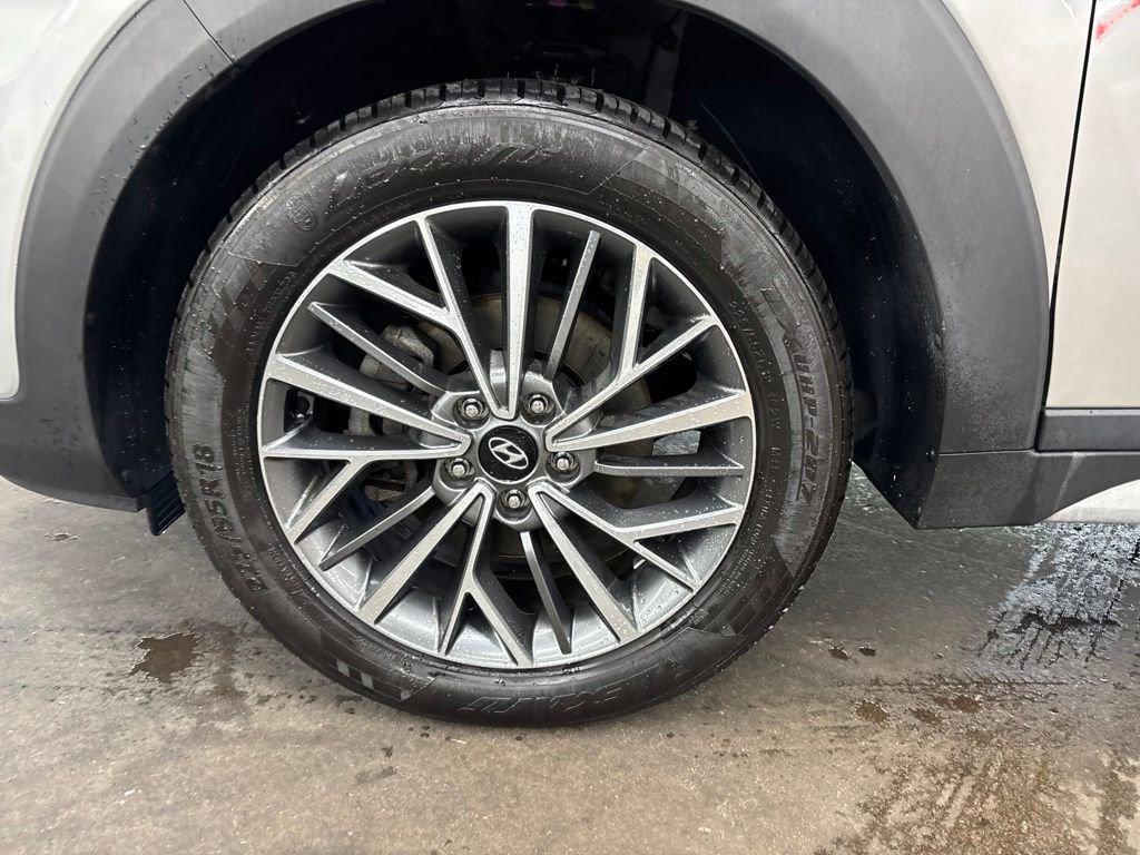 Used 2020 Silver Hyundai Limited image 9